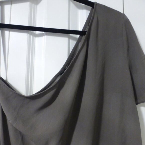 MARCIANO by GUESS olive green long chiffon one shoulder top - Picture 6 of 7